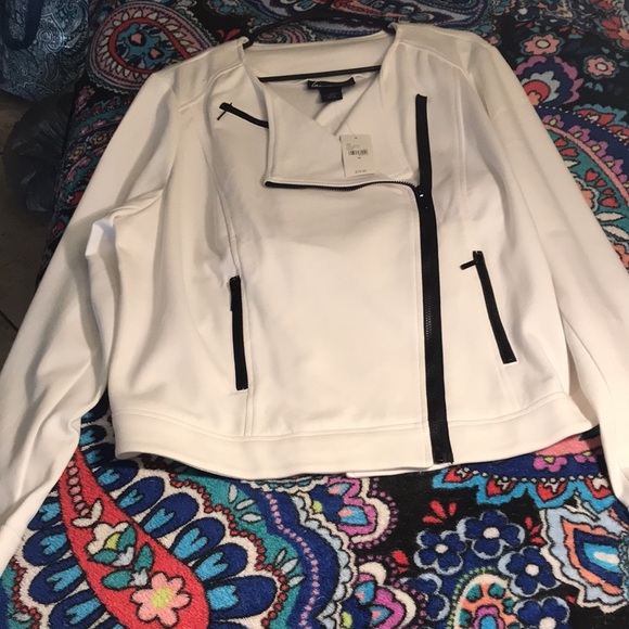 NWT Lane Bryant White With Black Zippers Moto Jacket Size 18W - Picture 11 of 11